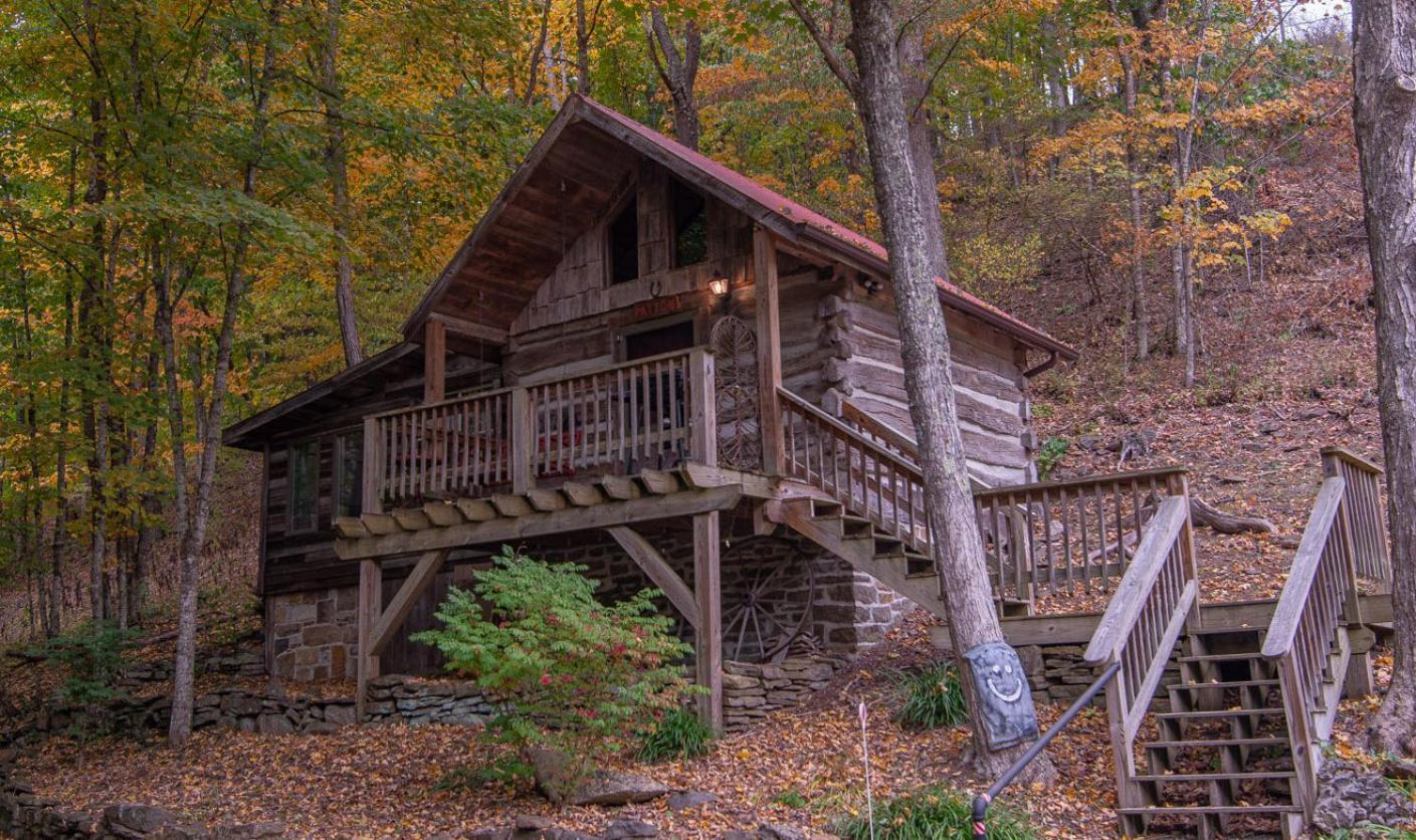 Moore House Inn & Cabins Marlinton ภายนอก รูปภาพ