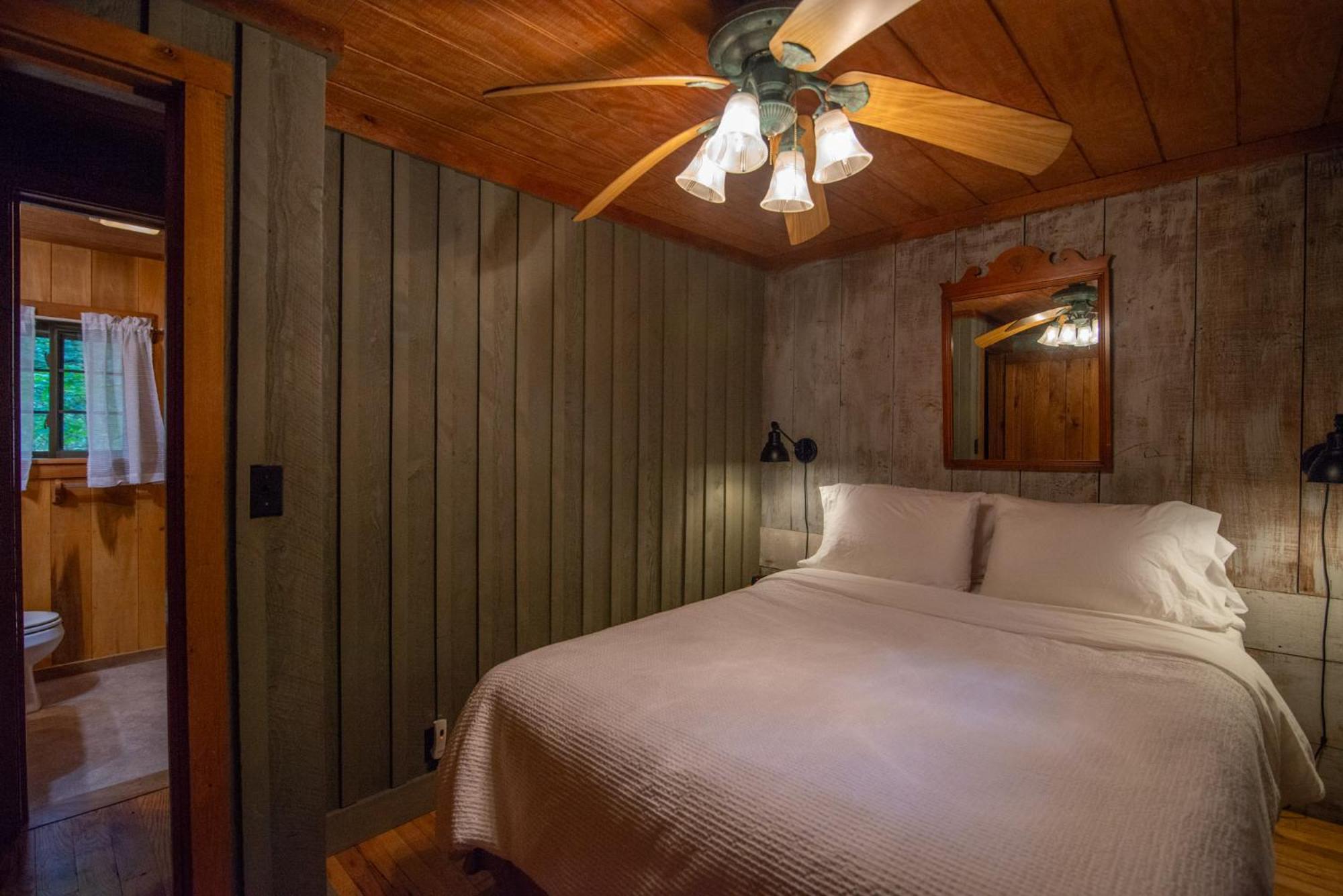 Moore House Inn & Cabins Marlinton ห้อง รูปภาพ