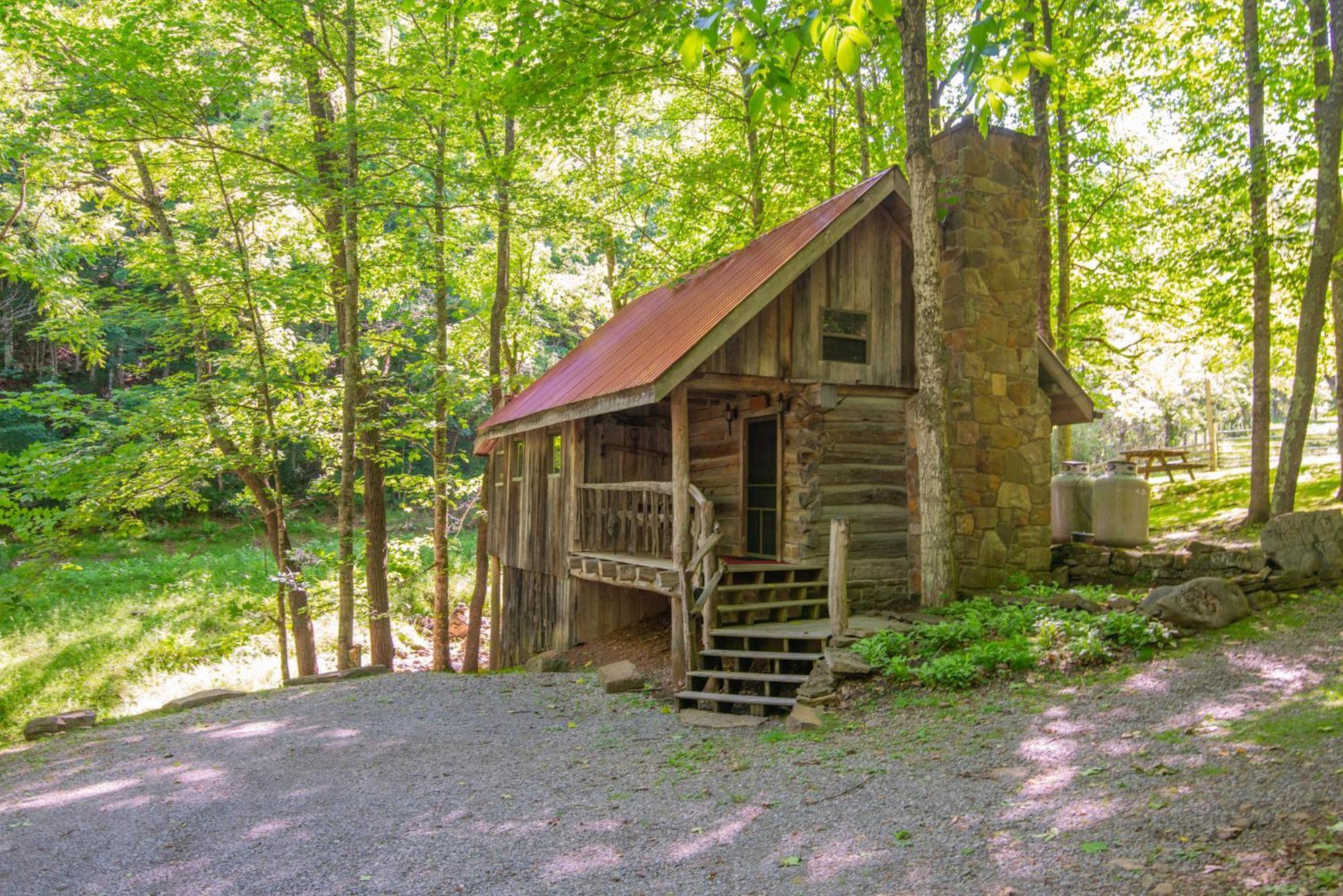 Moore House Inn & Cabins Marlinton ภายนอก รูปภาพ
