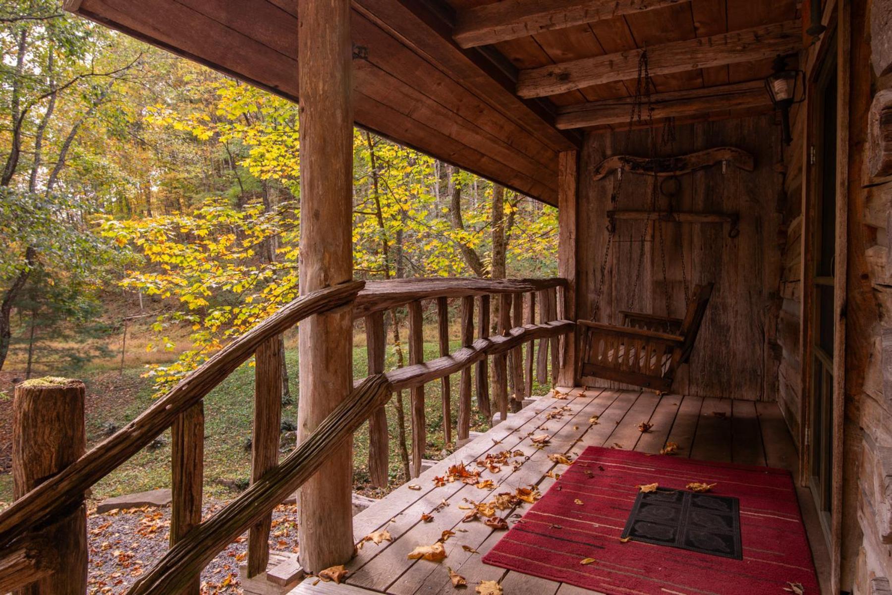 Moore House Inn & Cabins Marlinton ภายนอก รูปภาพ