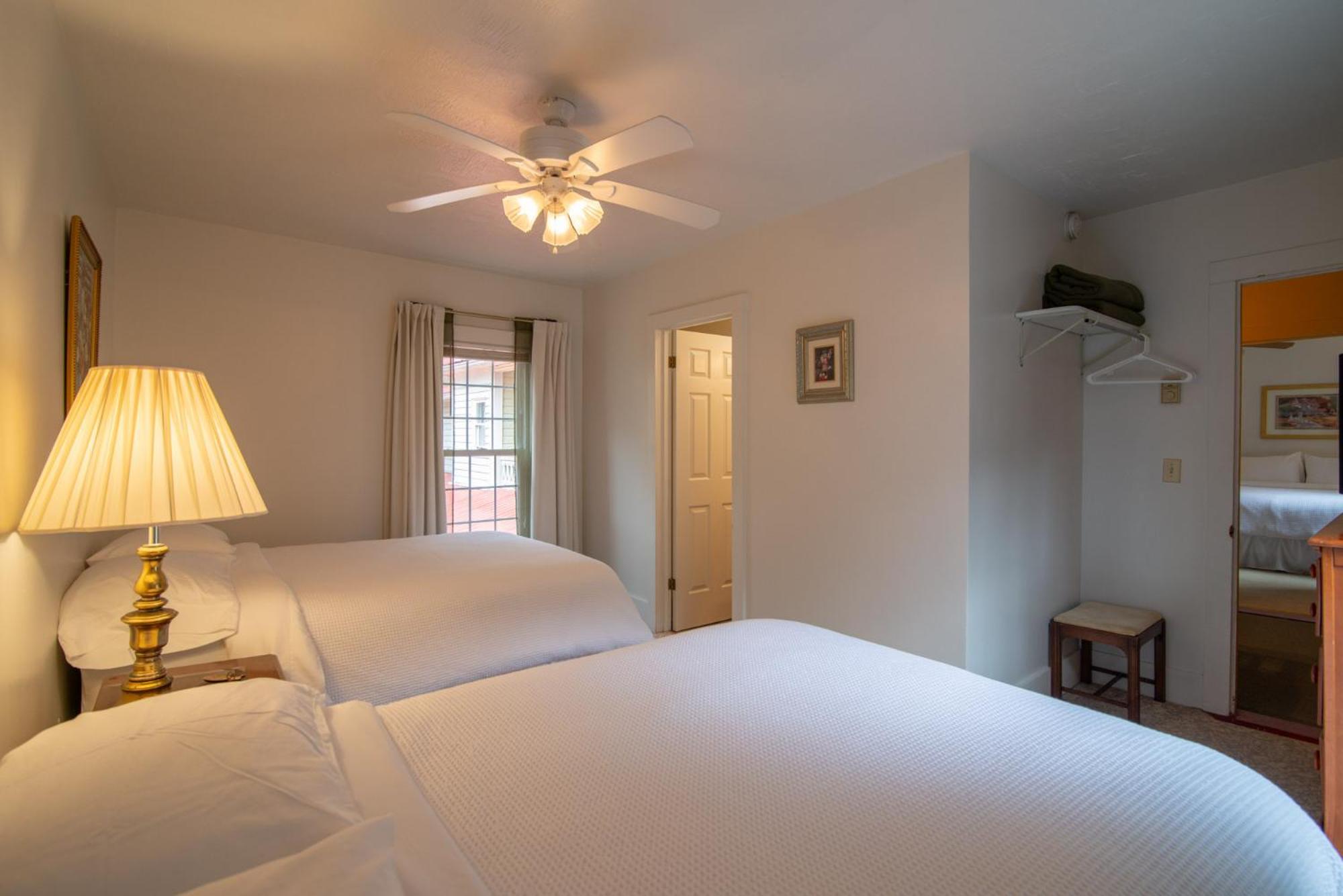 Moore House Inn & Cabins Marlinton ห้อง รูปภาพ