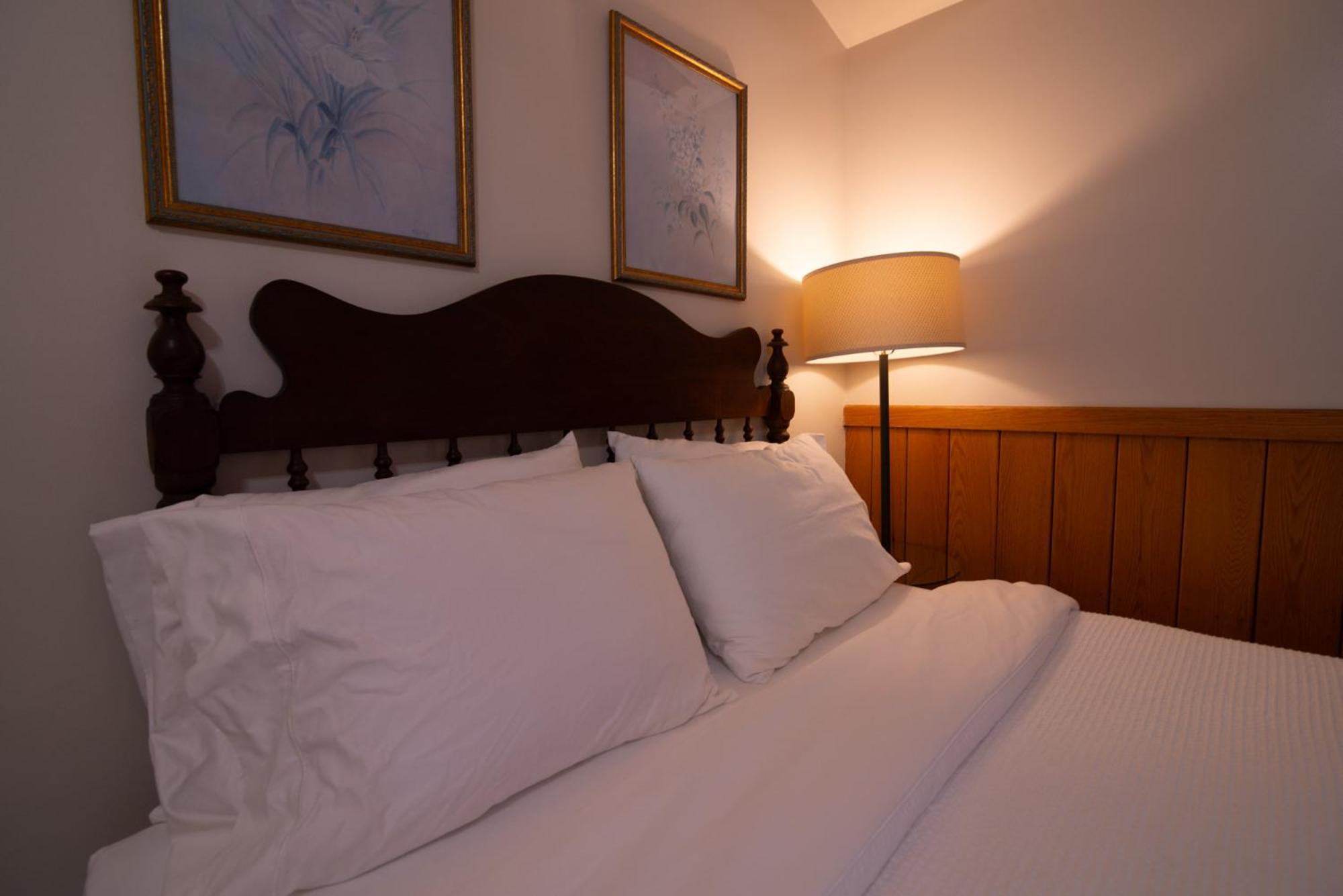 Moore House Inn & Cabins Marlinton ห้อง รูปภาพ
