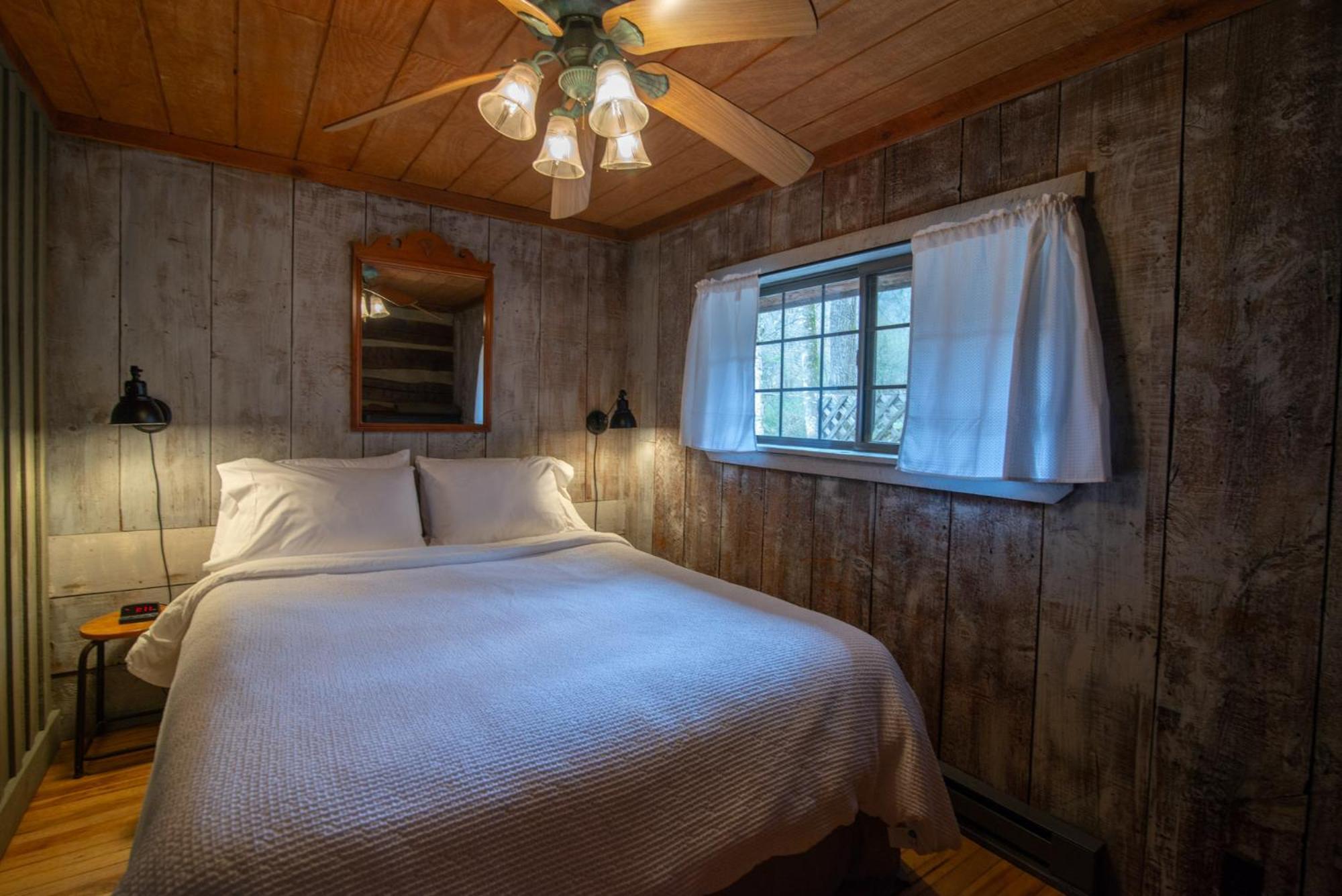 Moore House Inn & Cabins Marlinton ห้อง รูปภาพ