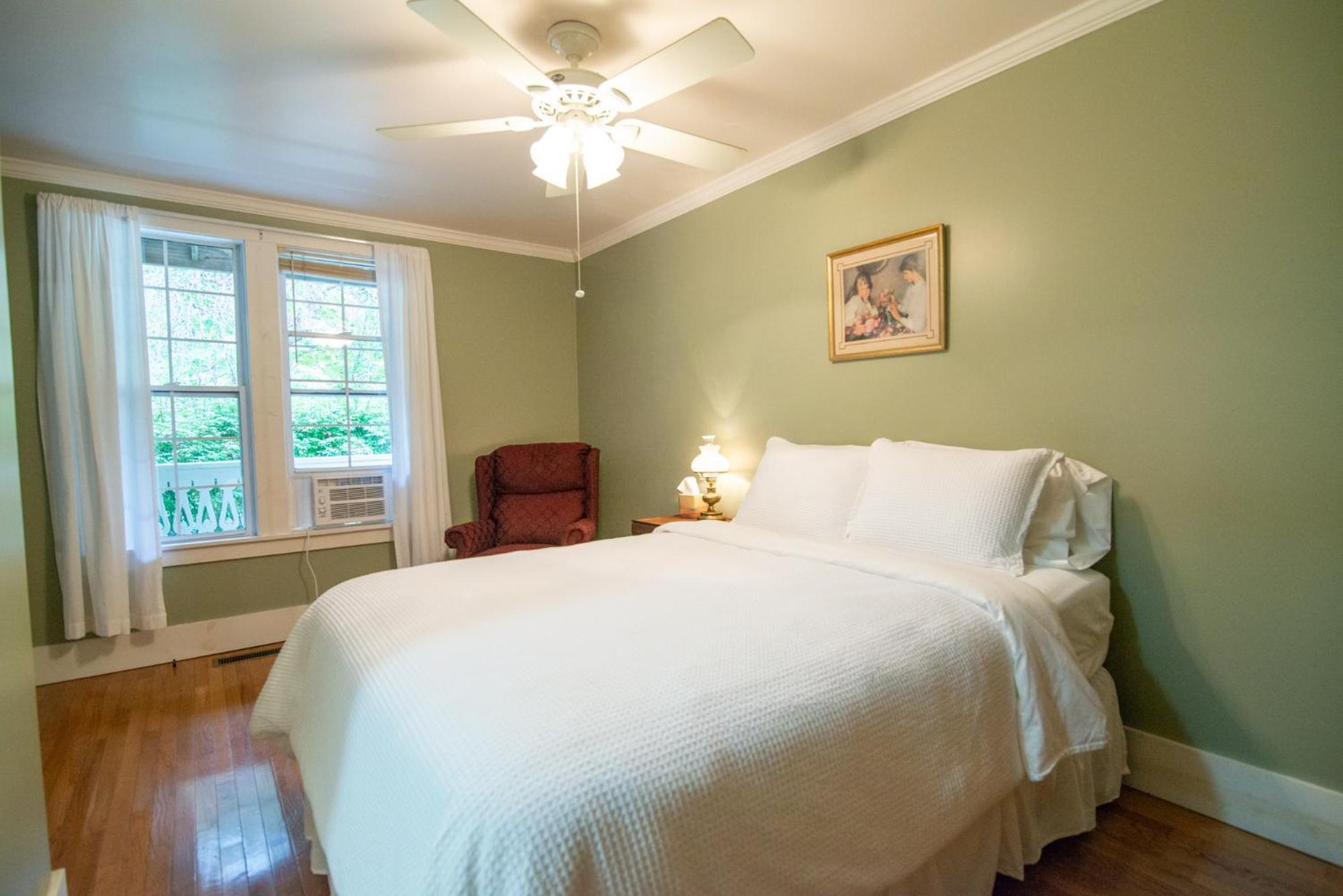 Moore House Inn & Cabins Marlinton ห้อง รูปภาพ